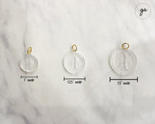 Load image into Gallery viewer, Monogrammed Acrylic Keychain | Acrylic Circle Keychain | Transparent Keychain | Monogrammed Circle Pendant | Acrylic Pendant
